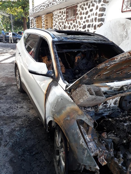 image Fait divers  / La voiture du vice-président de la Bfc réduite en cendre